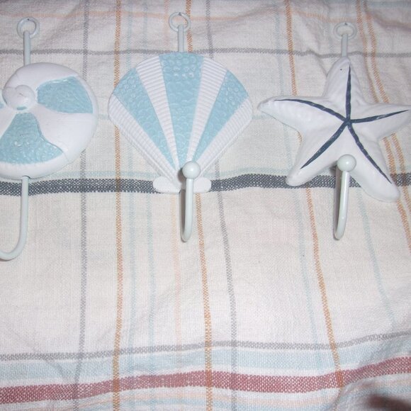 3 Shore living coastal Beach theme wall hooks - Picture 4 of 5